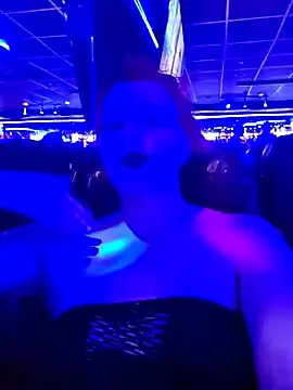 Powhatanqueen  live sex cam