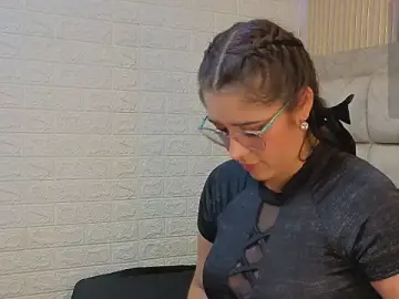 ElisVega  live sex cam