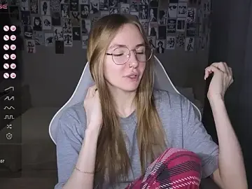 Littlevildevil  live sex cam