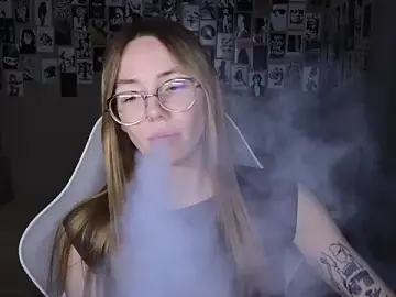 Littlevildevil  live sex cam