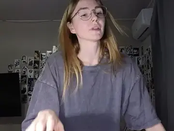 Littlevildevil  live sex cam