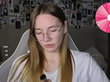 Littlevildevil  live sex cam