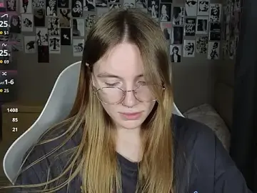 Littlevildevil  live sex cam