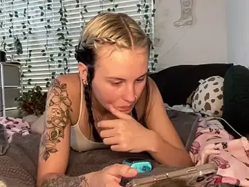 Yalfavdes  live sex cam