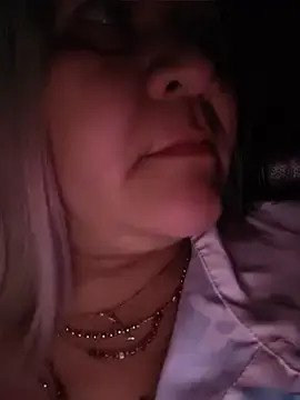 Dalessa_Bigtits  live sex cam