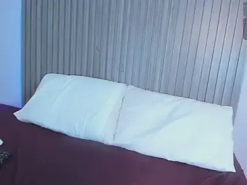 Karlie_moore_  live sex cam