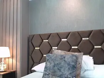 ThaniaJones  live sex cam