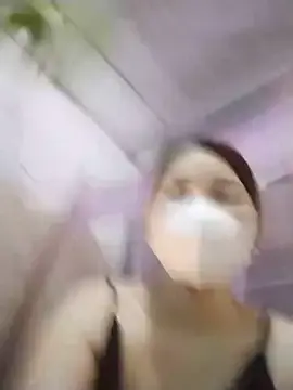 TuongVi99  live sex cam