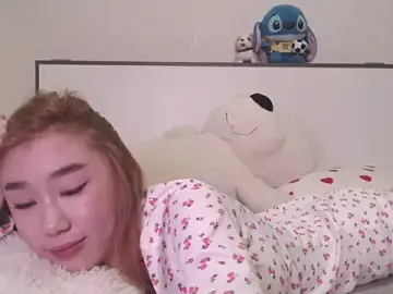 Callmelunaxx  live sex cam