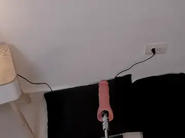 Divine_sin  live sex cam