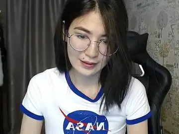 Traxexe  live sex cam