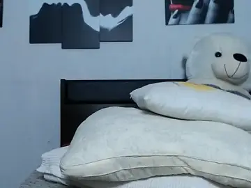 Traxexe  live sex cam
