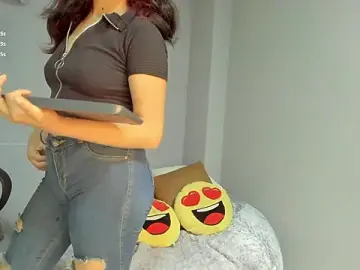 Viollet_saens  live sex cam