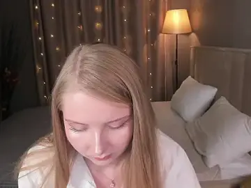 Betty__Moore  live sex cam