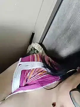 HoT_LiiiNa  live sex cam