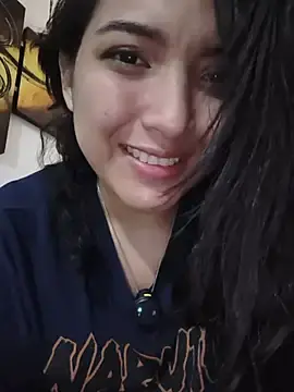 Thanilopera  live sex cam