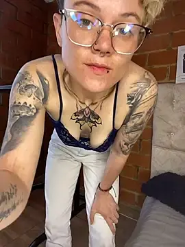Megan_c8  live sex cam