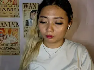 LonaHalse  live sex cam