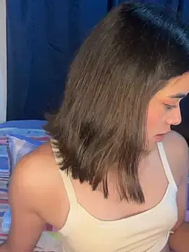 Megan-Moon  live sex cam
