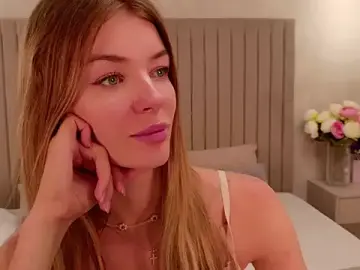 MeganMouris  live sex cam