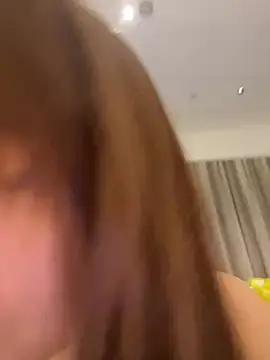 Puting_q  live sex cam