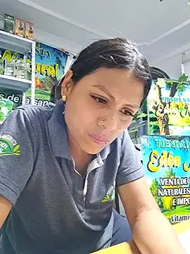 Tatianna_Loove_  live sex cam