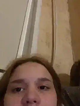 Alrnkaset  live sex cam