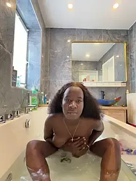 DarkQueenJoy  live sex cam