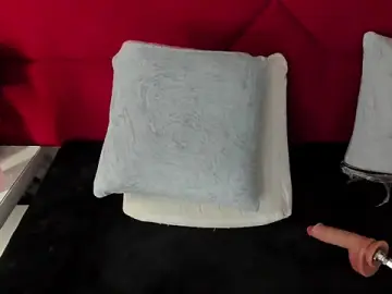 Hanny_milf  live sex cam