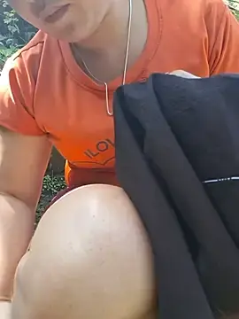 Adaa-a  live sex cam