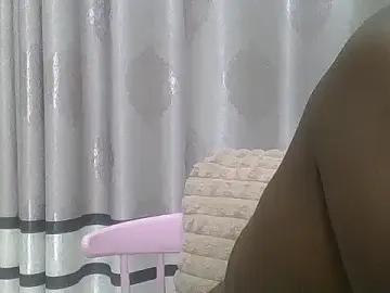 Fine_assie  live sex cam