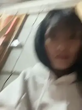 Laiiley9x  live sex cam