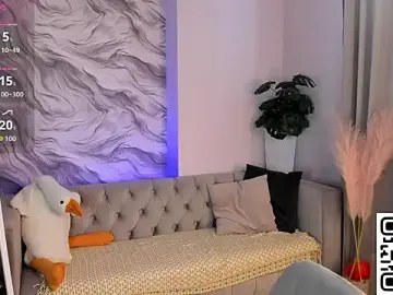 Lonny_Peach  live sex cam