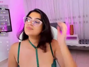 Luna_Jonnes1  live sex cam