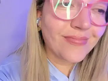 Naty_Mature_  live sex cam