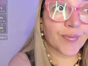 Naty_Mature_  live sex cam