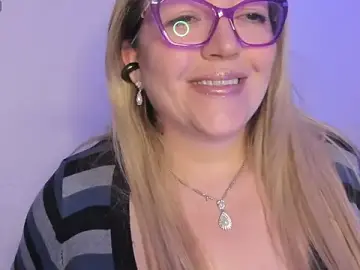 Naty_Mature_  live sex cam