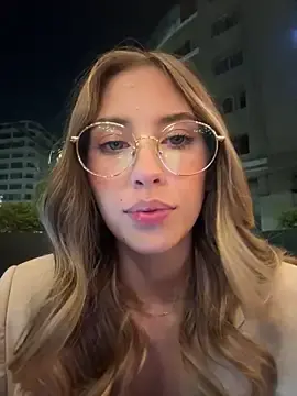 Fanyabbey  live sex cam