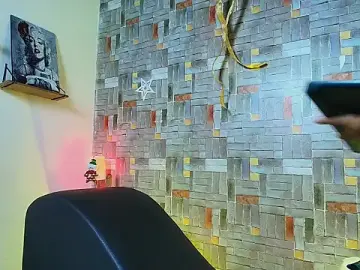 Phoebe181  live sex cam