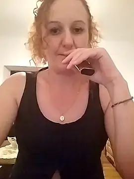 KarinaFlower99  live sex cam