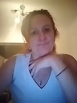 KarinaFlower99  live sex cam