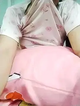 Pretty_hotmom07  live sex cam