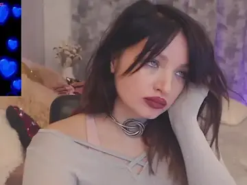 BritneyBarker  live sex cam