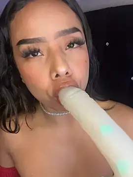 DafneMillers  live sex cam