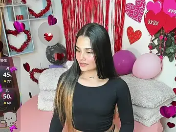 DestinyHills  live sex cam