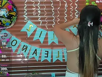 DestinyHills  live sex cam