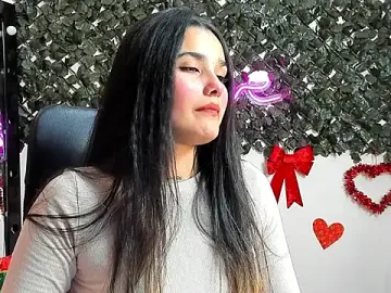 DestinyHills  live sex cam