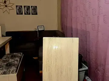 Emma_luxy  live sex cam