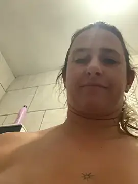 Lolitaloira2  live sex cam