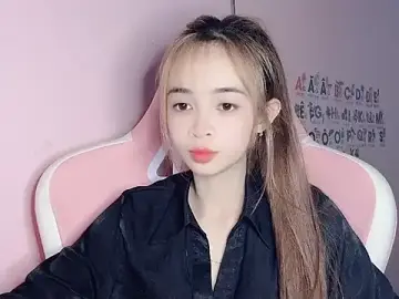 Odile068  live sex cam